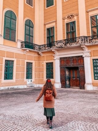 Dievča vo Viedni. 🩷